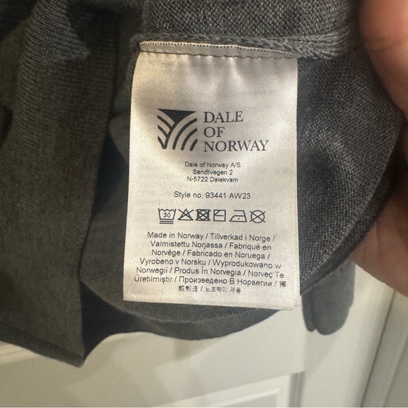 Dale Of Norway Hovden Jacquard Half Zip Wool Sweater - Picture 10 of 13